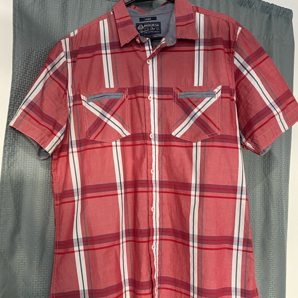 Men’s Red Short-sleeve Plaid Button-down